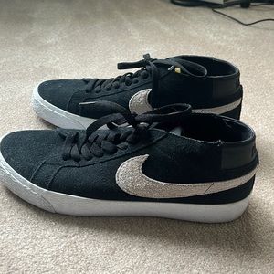 NIKE SB blazer chukka shoes black size 10.5 mens